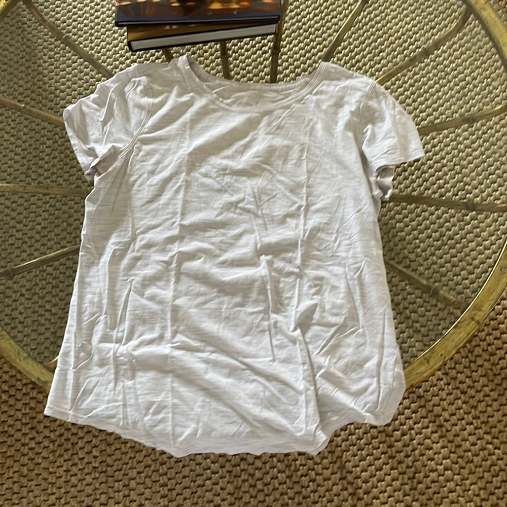 Lululemon tee